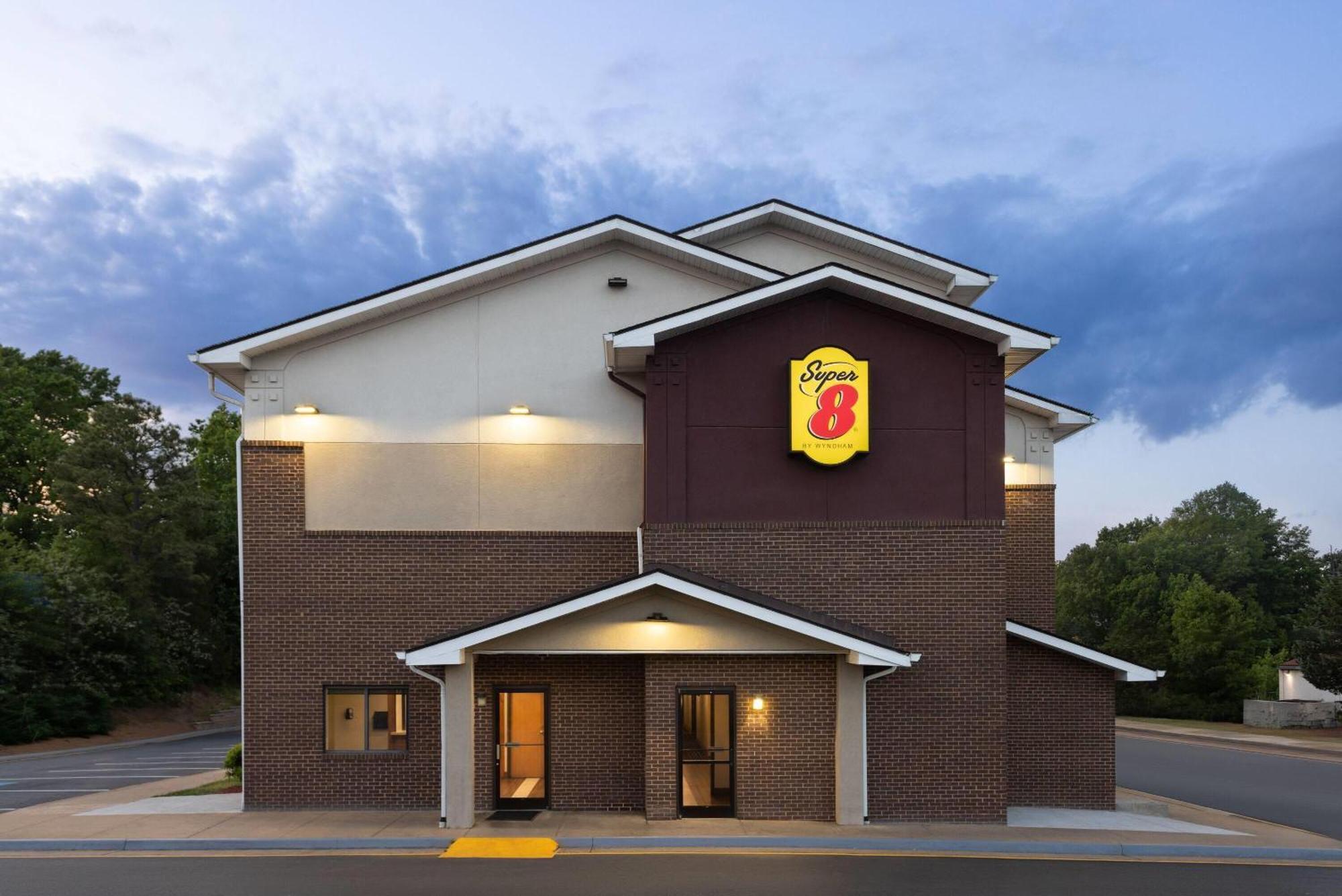 Super 8 By Wyndham Richmond Midlothian Turnpike Exterior foto